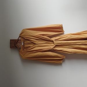 Stylish yet comfy jumpsuit with belt.